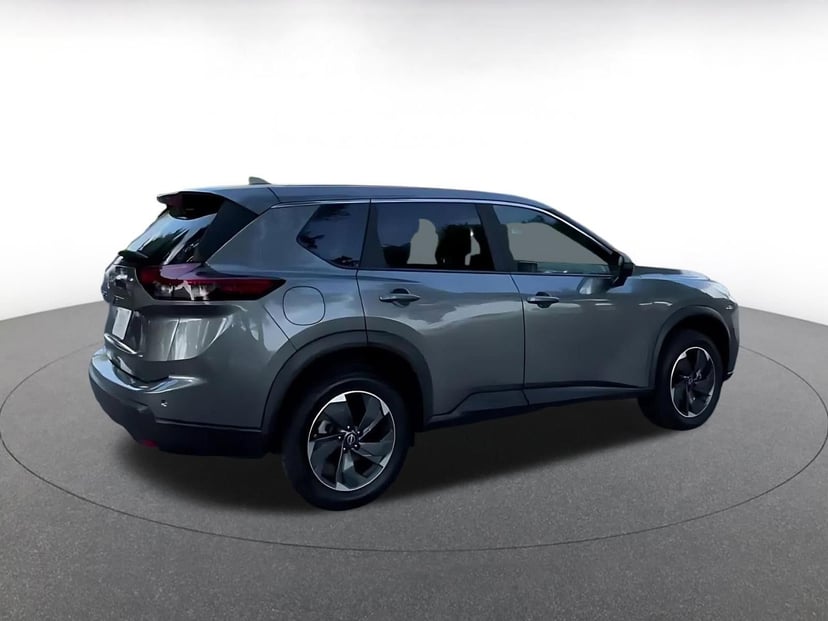 2025 Nissan Rogue - Image 12