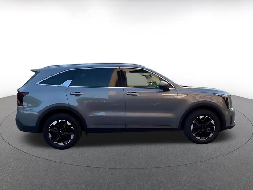 2024 Kia Sorento - Image 16