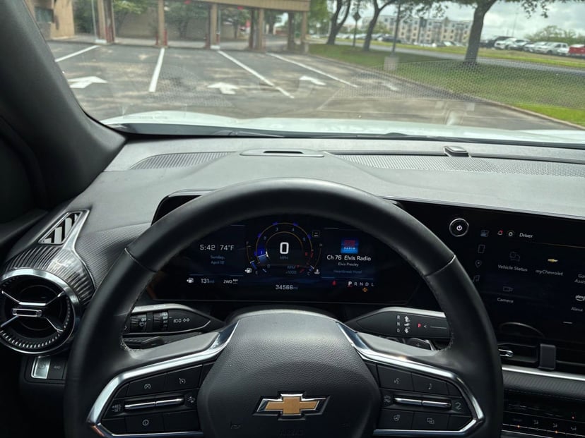2025 Chevrolet Equinox - Image 29