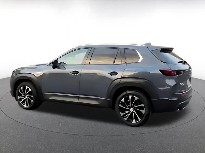 2025 Mazda CX-50 Hybrid - Image 10