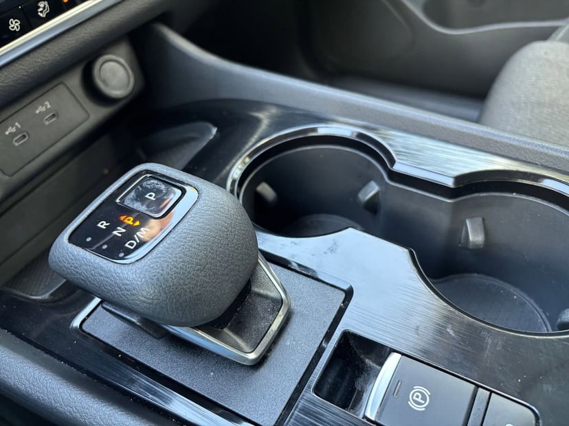 2025 Nissan Rogue - Image 31