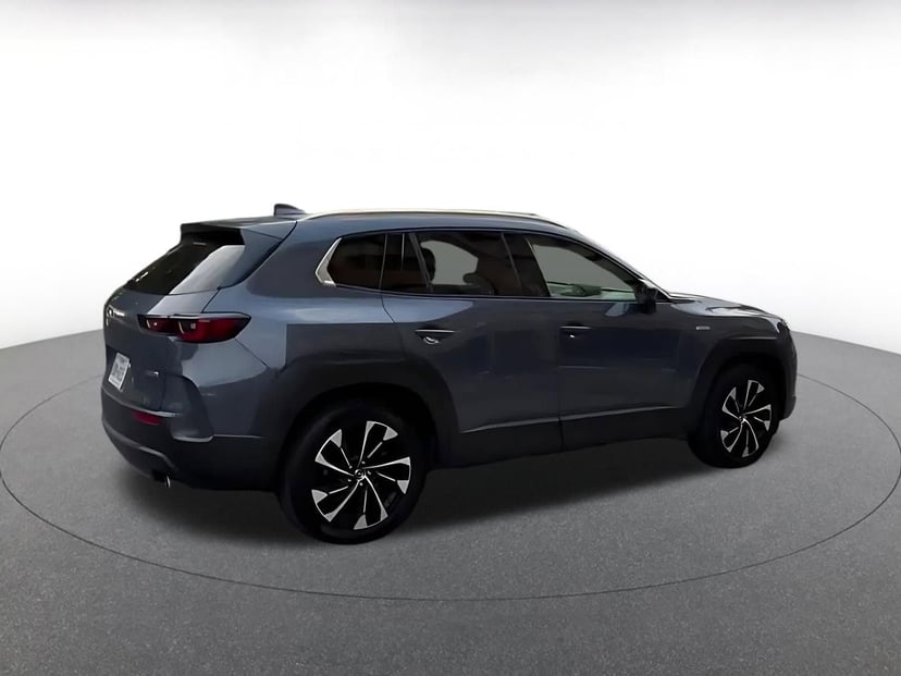 2025 Mazda CX-50 Hybrid - Image 13
