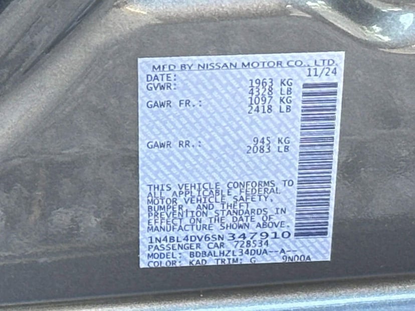 2025 Nissan Altima - Image 23