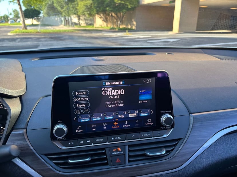 2025 Nissan Altima - Image 8