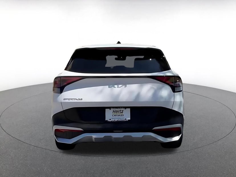 2025 Kia Sportage - Image 12