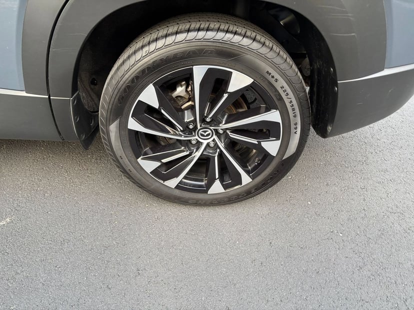 2025 Mazda CX-50 Hybrid - Image 26
