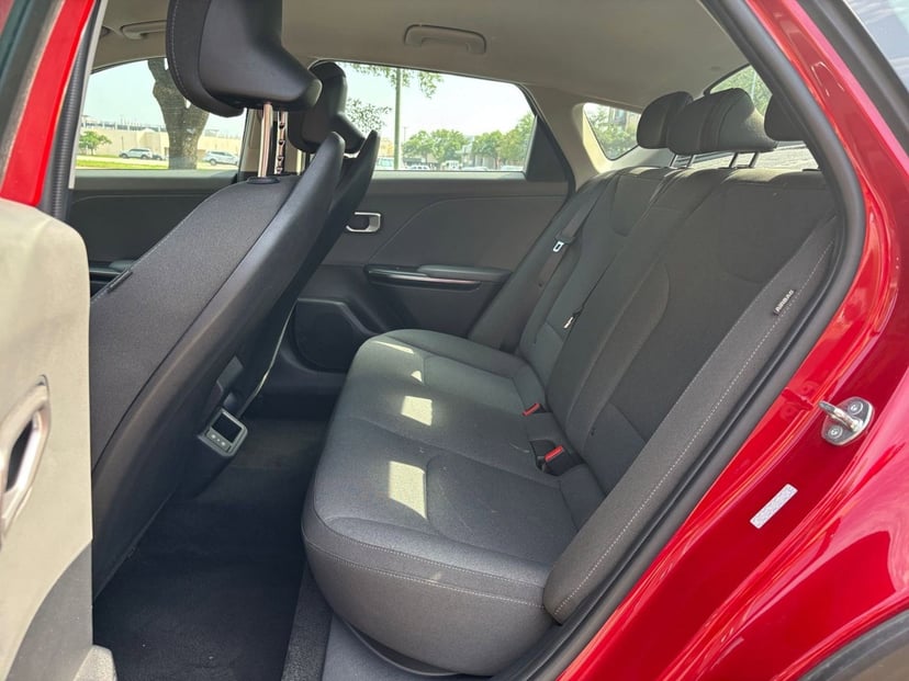 2025 Kia K4 - Image 21