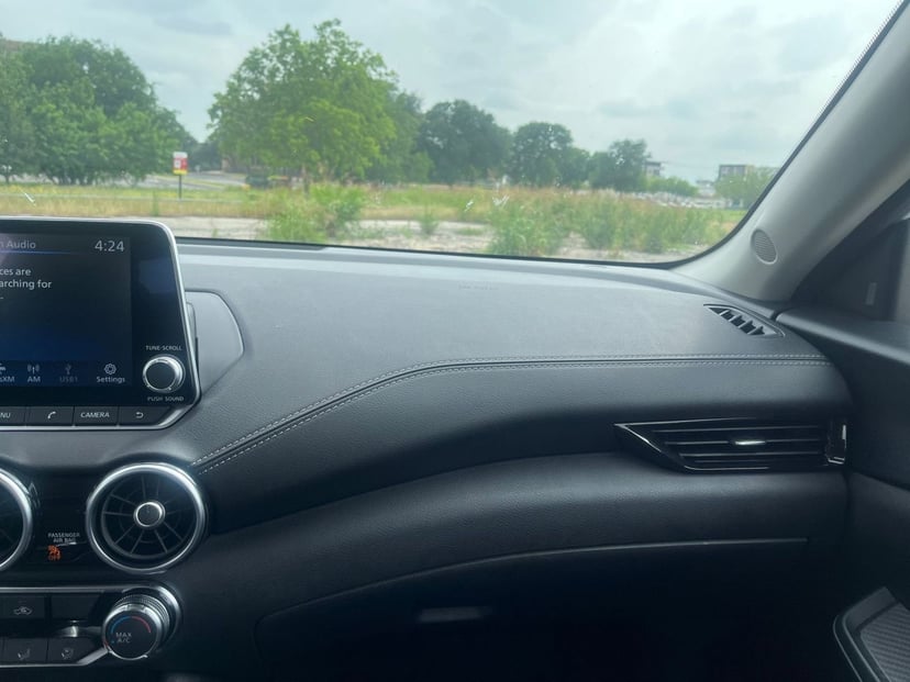 2025 Nissan Sentra - Image 33