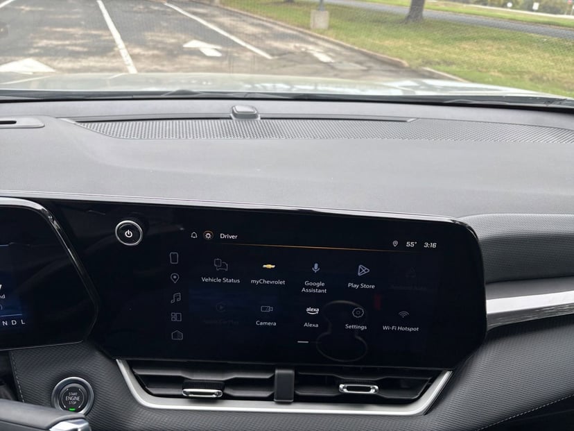 2025 Chevrolet Equinox - Image 17