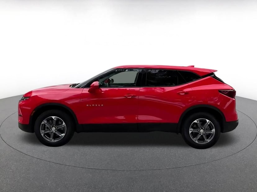 2025 Chevrolet Blazer - Image 8