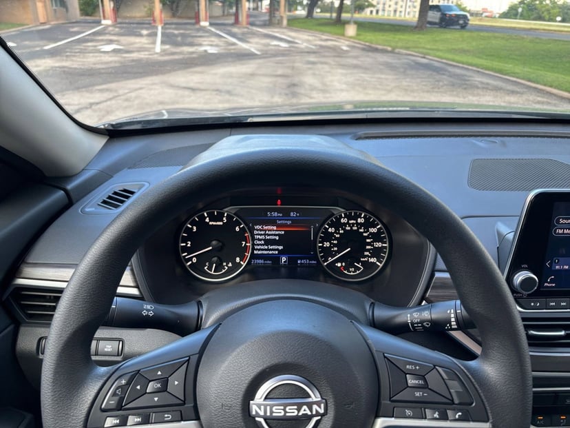2025 Nissan Altima - Image 28