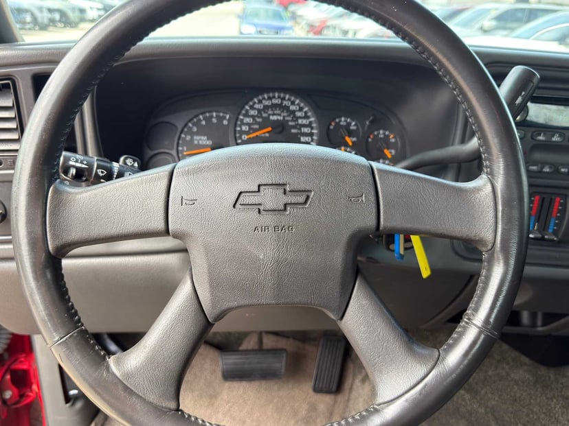 2003 Chevrolet Avalanche 1500 - Image 13