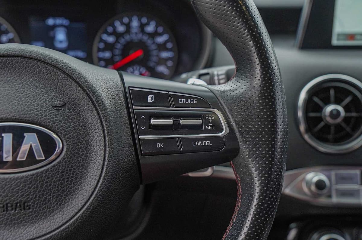 2021 Kia Stinger - Image 15