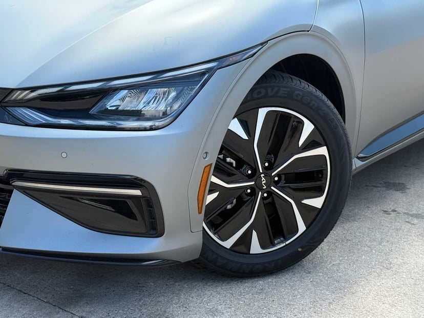 2024 Kia EV6 - Image 6