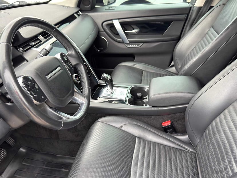 2020 Land Rover Discovery Sport - Image 8