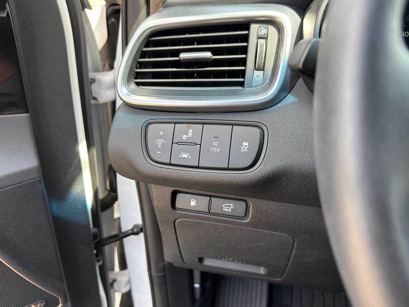 2018 Kia Sorento - Image 23
