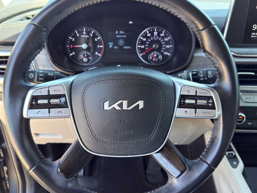 2022 Kia Telluride - Image 14