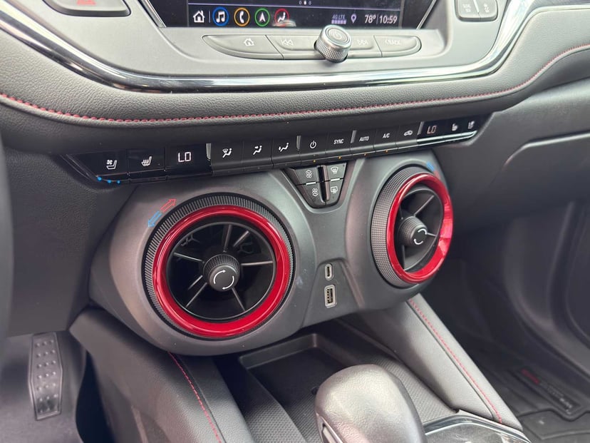 2019 Chevrolet Blazer - Image 13