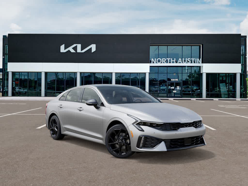 2026 Kia K5 - Image 8