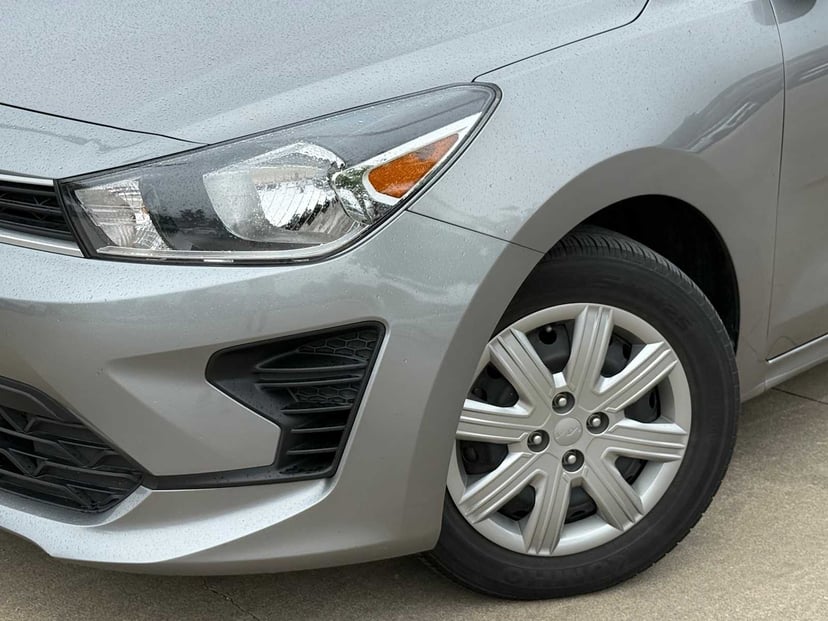 2023 Kia Rio - Image 5