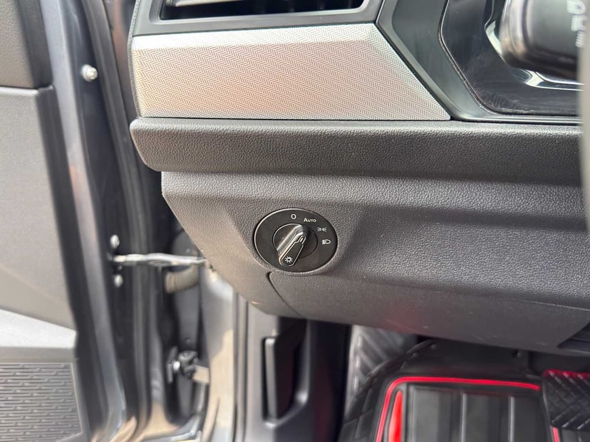 2019 Volkswagen Jetta - Image 22