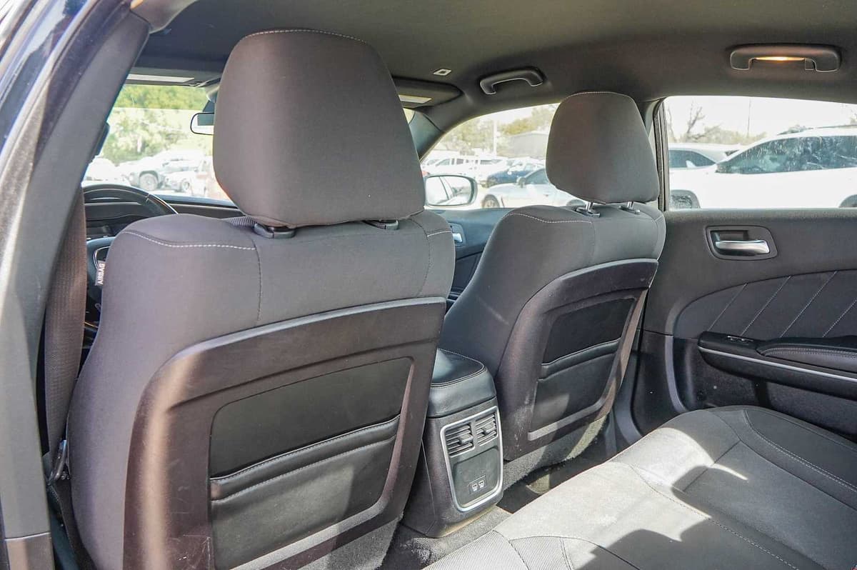 2019 Dodge Charger - Image 27