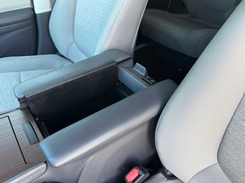 2021 Toyota Sienna - Image 11