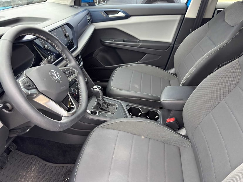 2022 Volkswagen Taos - Image 13