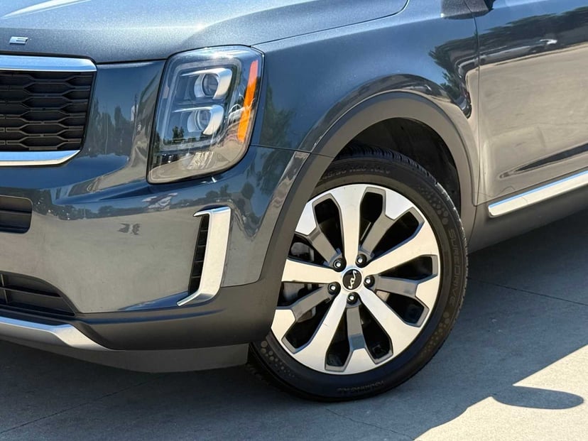 2022 Kia Telluride - Image 3