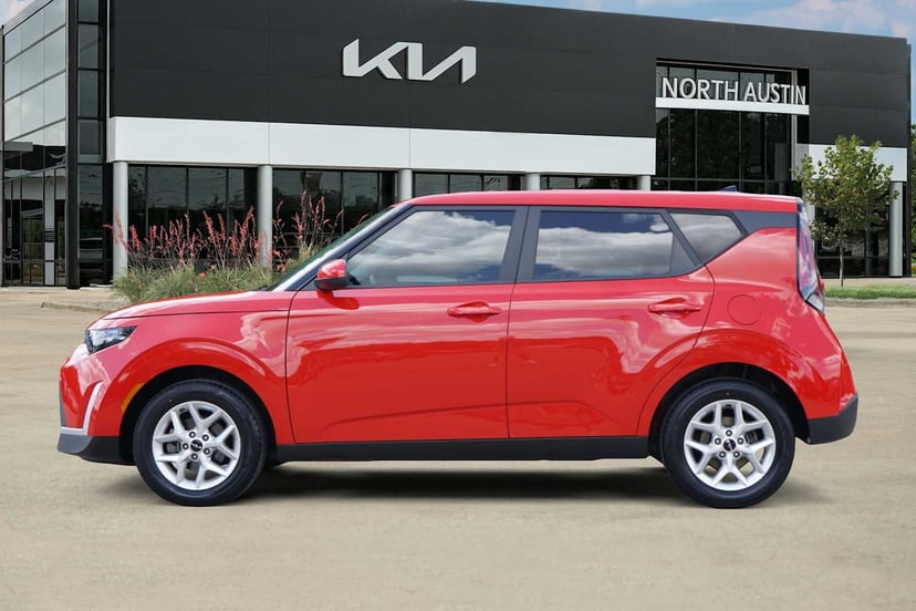 2024 Kia Soul - Image 2