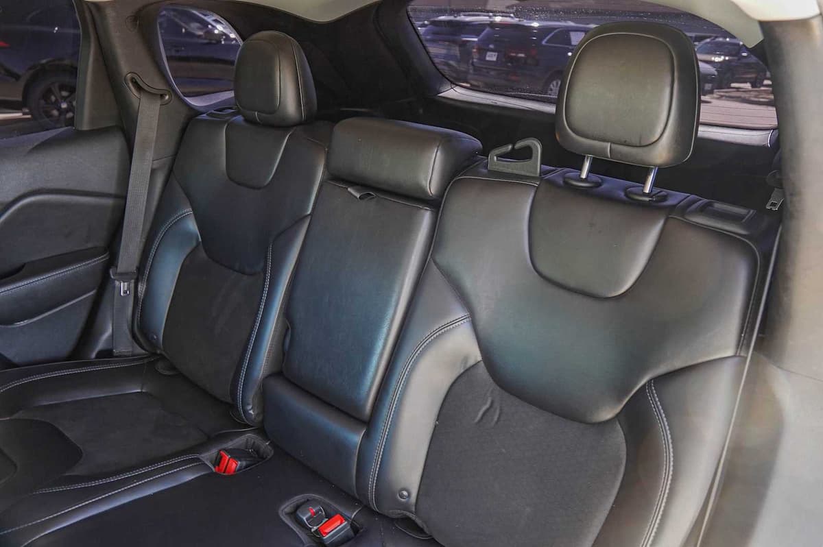 2019 Jeep Cherokee - Image 26