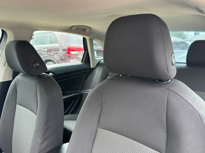 2019 Volkswagen Jetta - Image 14