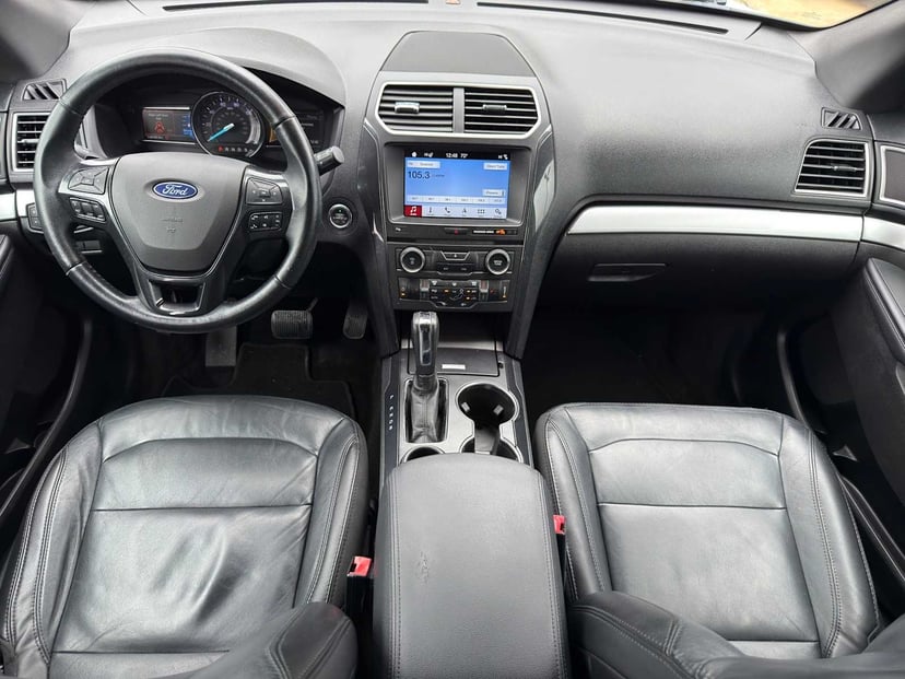2017 Ford Explorer - Image 19