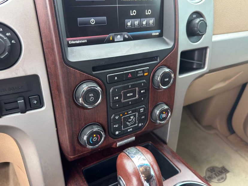 2013 Ford F-150 - Image 13