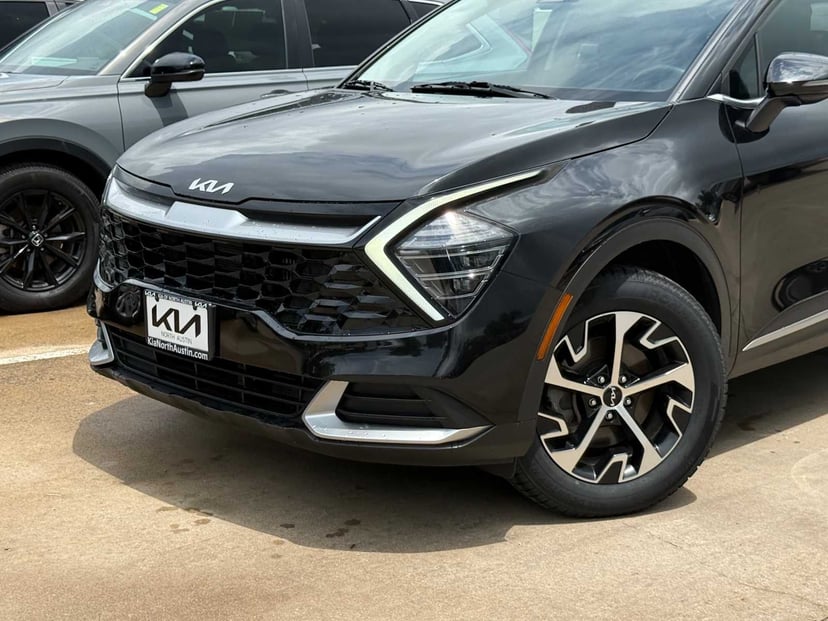 2024 Kia Sportage Hybrid - Image 3