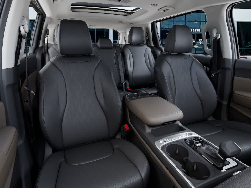 2026 Kia Carnival - Image 15