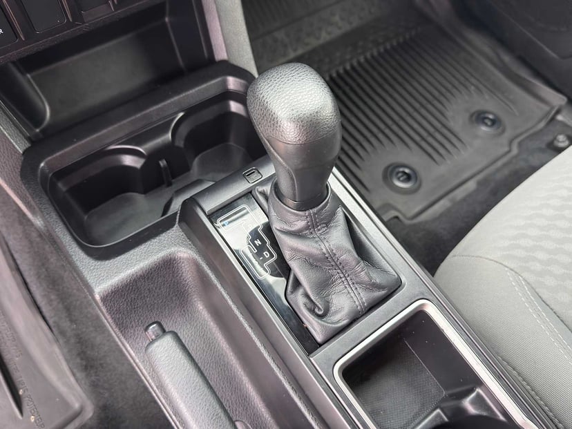 2021 Toyota Tacoma - Image 15