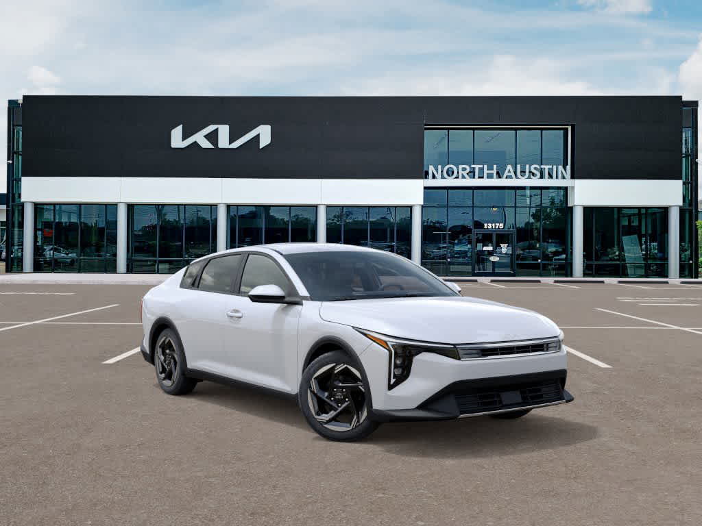 2025 Kia K4 - Image 8