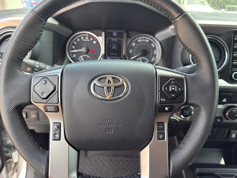 2023 Toyota Tacoma - Image 16