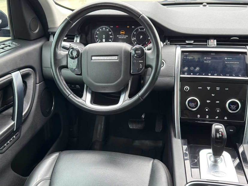 2020 Land Rover Discovery Sport - Image 24