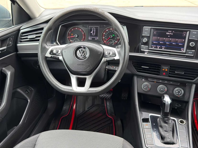 2019 Volkswagen Jetta - Image 25