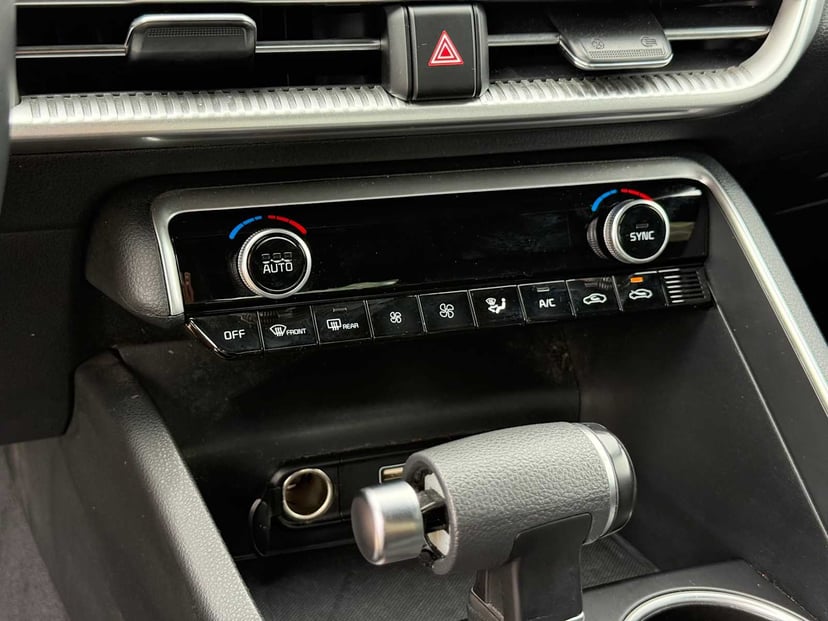 2024 Kia K5 - Image 16