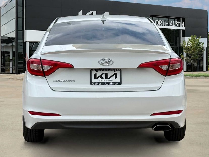 2016 Hyundai Sonata - Image 9