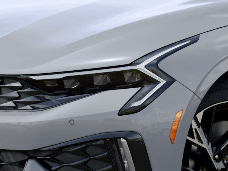 2026 Kia K5 - Image 10