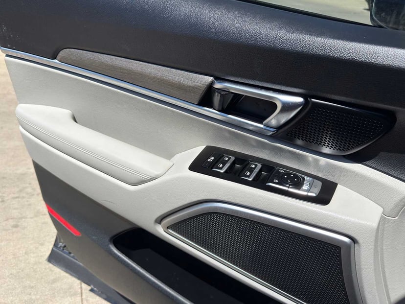 2022 Kia Telluride - Image 21