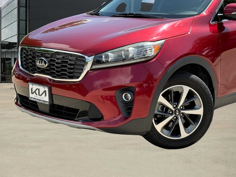 2019 Kia Sorento - Image 2