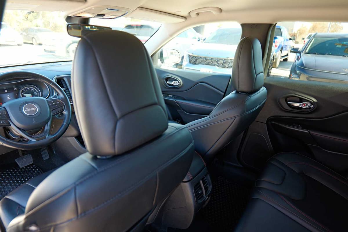 2020 Jeep Cherokee - Image 22