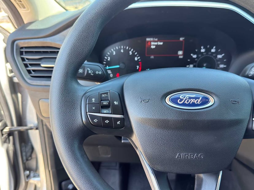 2020 Ford Escape - Image 18