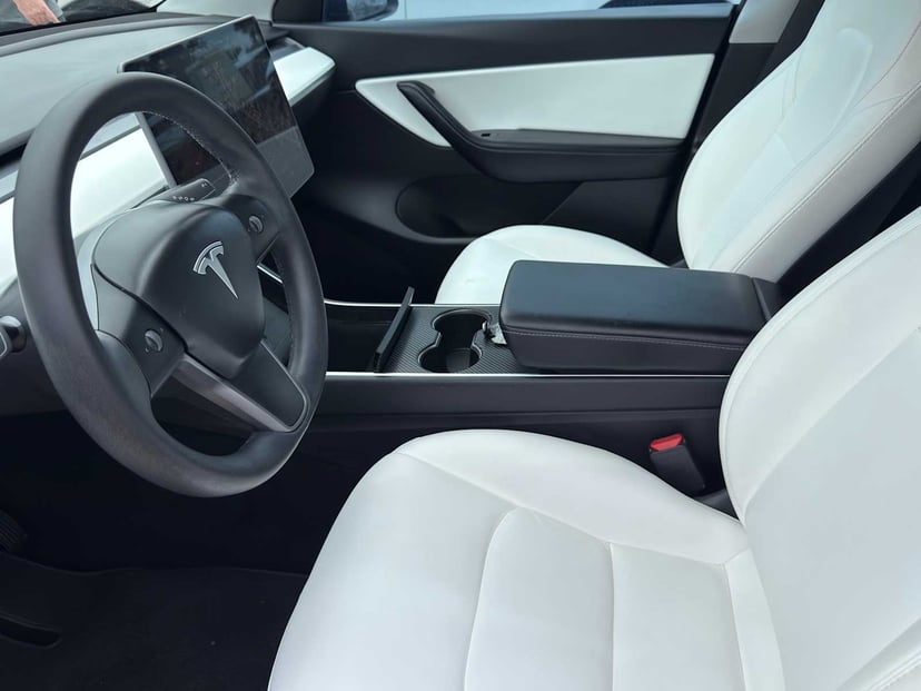 2020 Tesla Model Y - Image 10