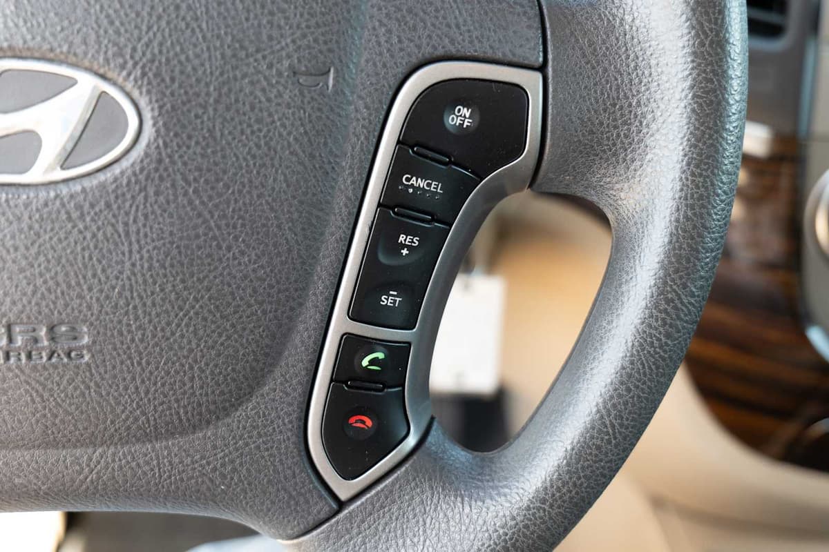 2012 Hyundai Santa Fe - Image 14